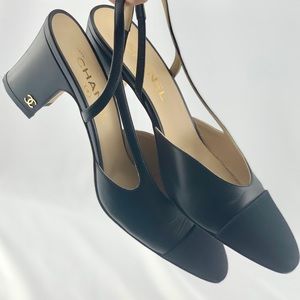 CLASSIC CHANEL Black Leather slingback heel EU 40